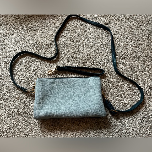 Small two-tone soft glove leather crossbody handbag. - Picture 6 of 6